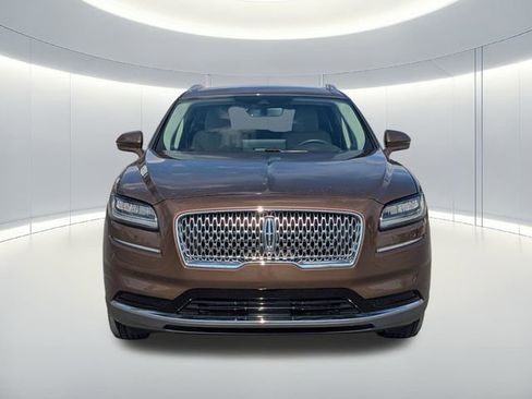 Used 2022 Lincoln Nautilus FWD w/ Premium Package image 3