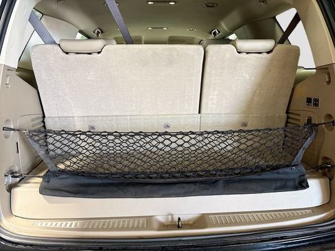 Used 2017 Chevrolet Tahoe LT w/ Luxury Package AWD/4WD image 28