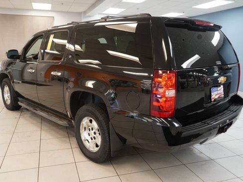 Used 2012 Chevrolet Suburban LT AWD/4WD image 10