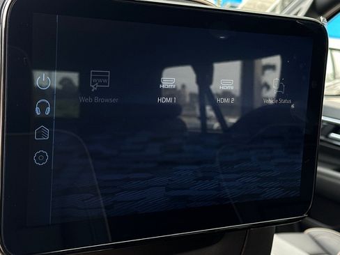 New 2025 Chevrolet Suburban Premier RWD image 15