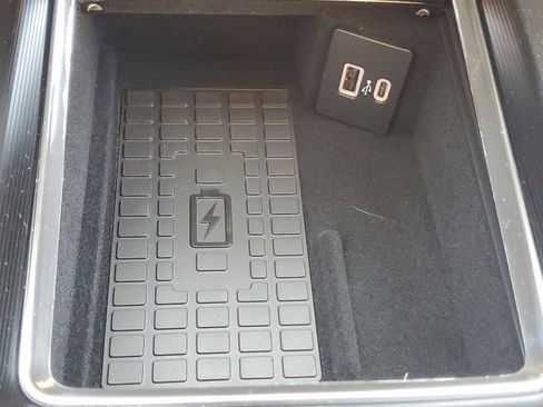 New 2026 Lincoln Corsair Premiere image 23