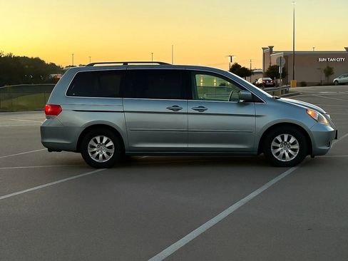 Used 2010 Honda Odyssey EX-L image 6