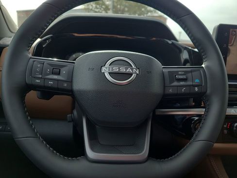 New 2026 Nissan Pathfinder Platinum image 21