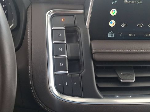 Used 2022 Chevrolet Tahoe LT AWD/4WD image 18
