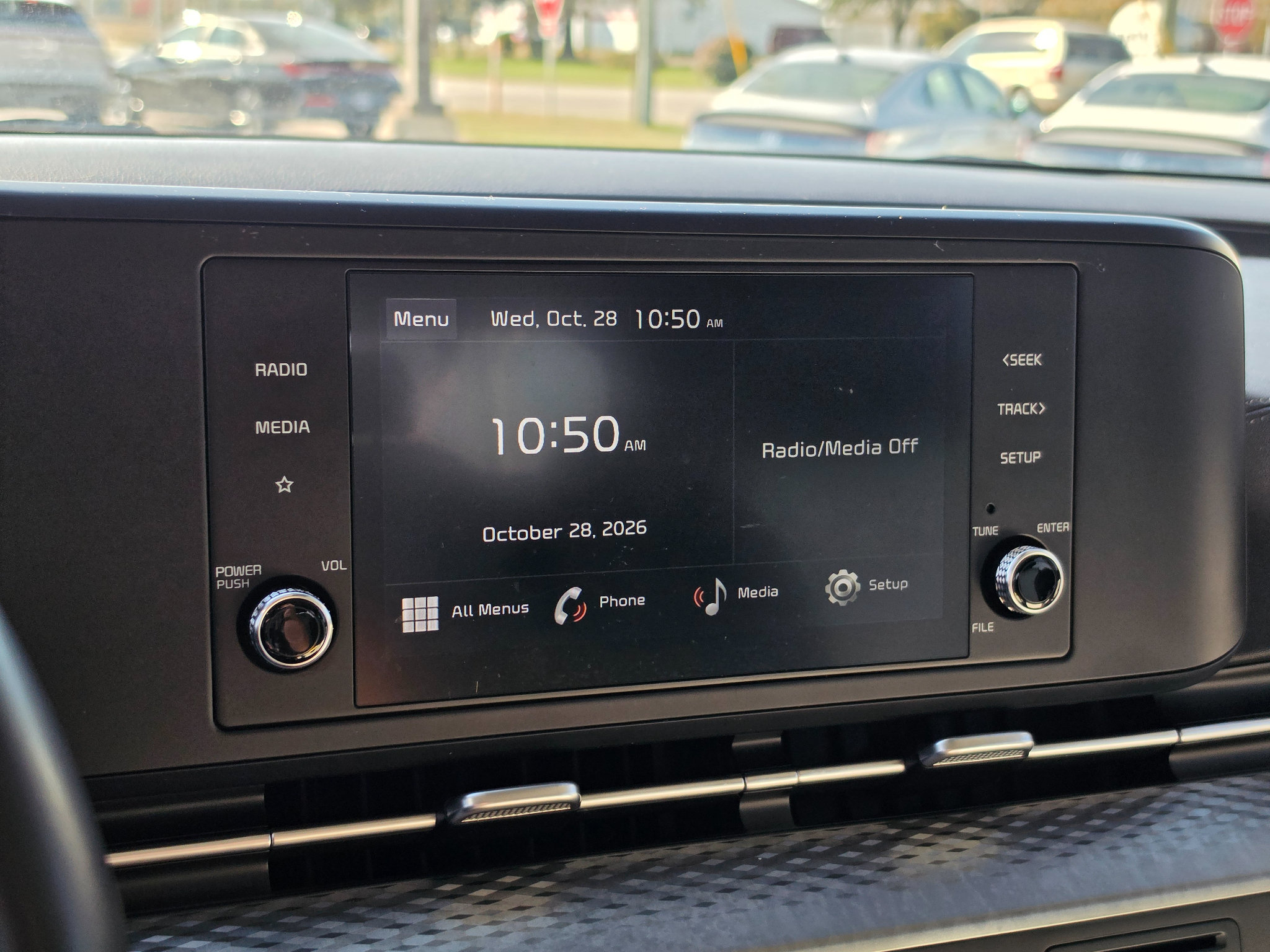 Used 2023 Kia Carnival LX FWD image 13