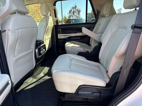 Used 2021 Ford Expedition Platinum image 15