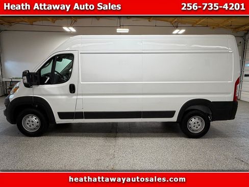 Used 2023 RAM ProMaster 2500 FWD image 1