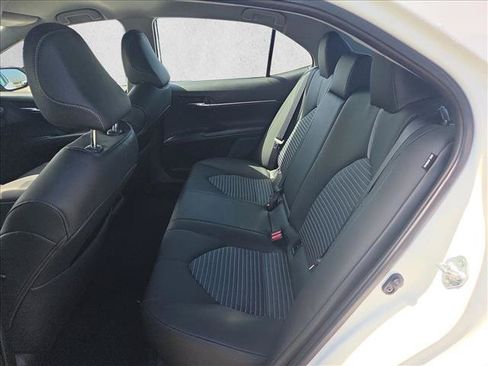 Used 2024 Toyota Camry SE w/ Convenience Package FWD image 18