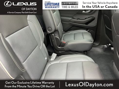 Used 2023 Chevrolet Traverse Premier image 34