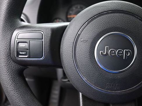 Used 2016 Jeep Compass Sport FWD image 15