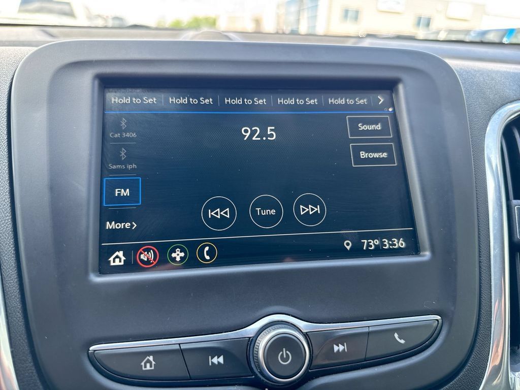 Used 2019 Chevrolet Equinox LT FWD image 14