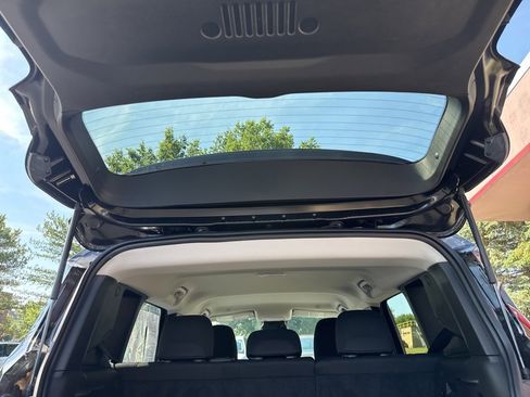 Used 2023 Jeep Renegade Trailhawk image 53