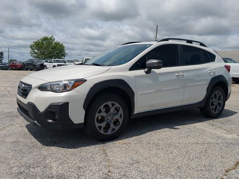 Used 2022 Subaru Crosstrek 2.5i Sport w/ Moonroof Package AWD/4WD image 6
