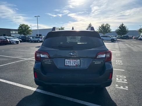 Used 2017 Subaru Outback 2.5i Limited AWD/4WD image 10