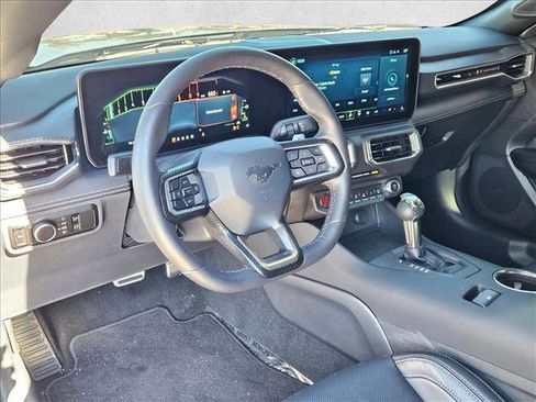 Used 2025 Ford Mustang GT Premium image 10
