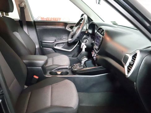 Used 2024 Kia Soul LX w/ Option Group 015 image 50
