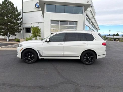 Used 2022 BMW X7 xDrive40i AWD/4WD image 2