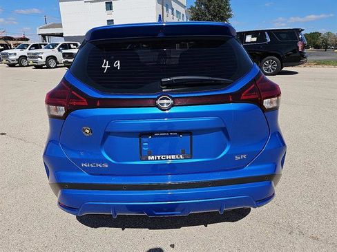 Used 2024 Nissan Kicks SR image 4