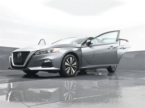 Used 2021 Nissan Altima 2.5 SV image 30