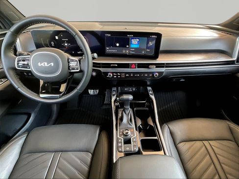 Used 2025 Kia Sorento SX Prestige AWD/4WD image 7