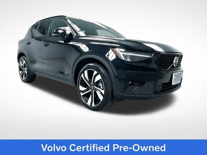 Used 2025 Volvo XC40 B5 Plus