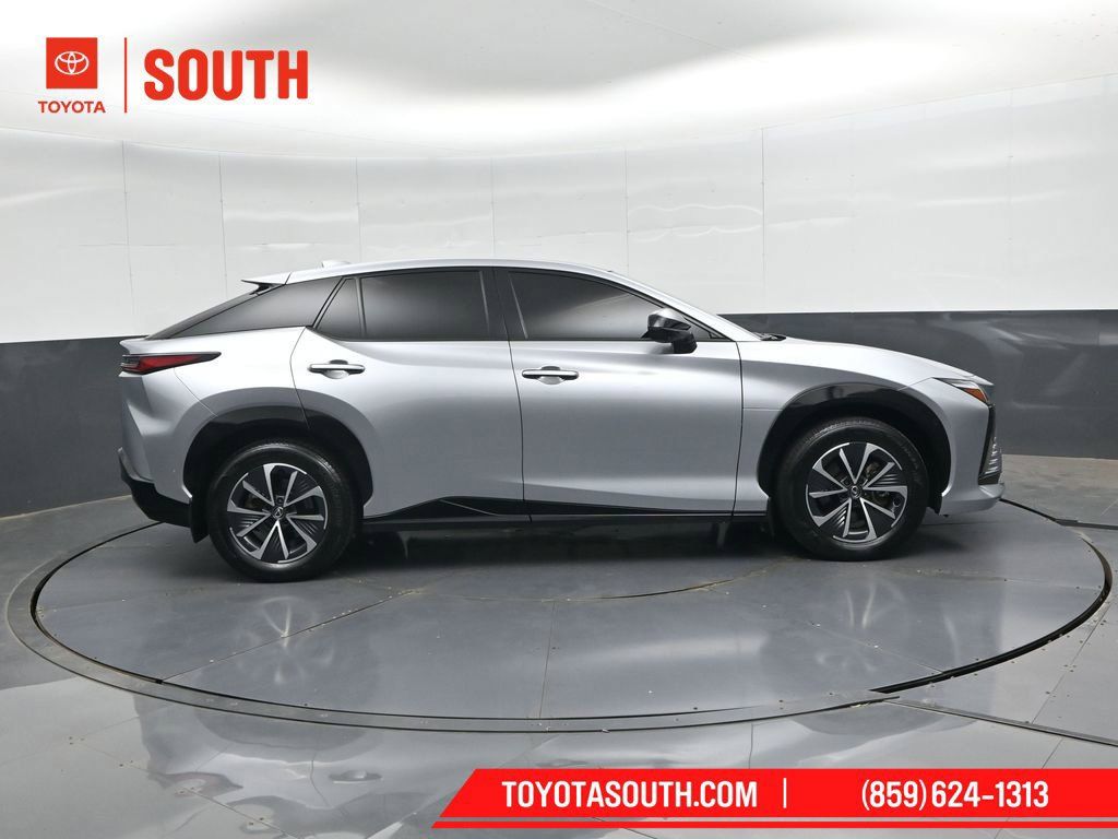 Used 2024 Lexus RZ 450e Premium w/ Technology Package AWD/4WD image 3