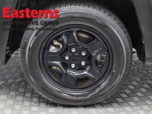 Used 2021 Jeep Renegade Sport AWD/4WD image 28