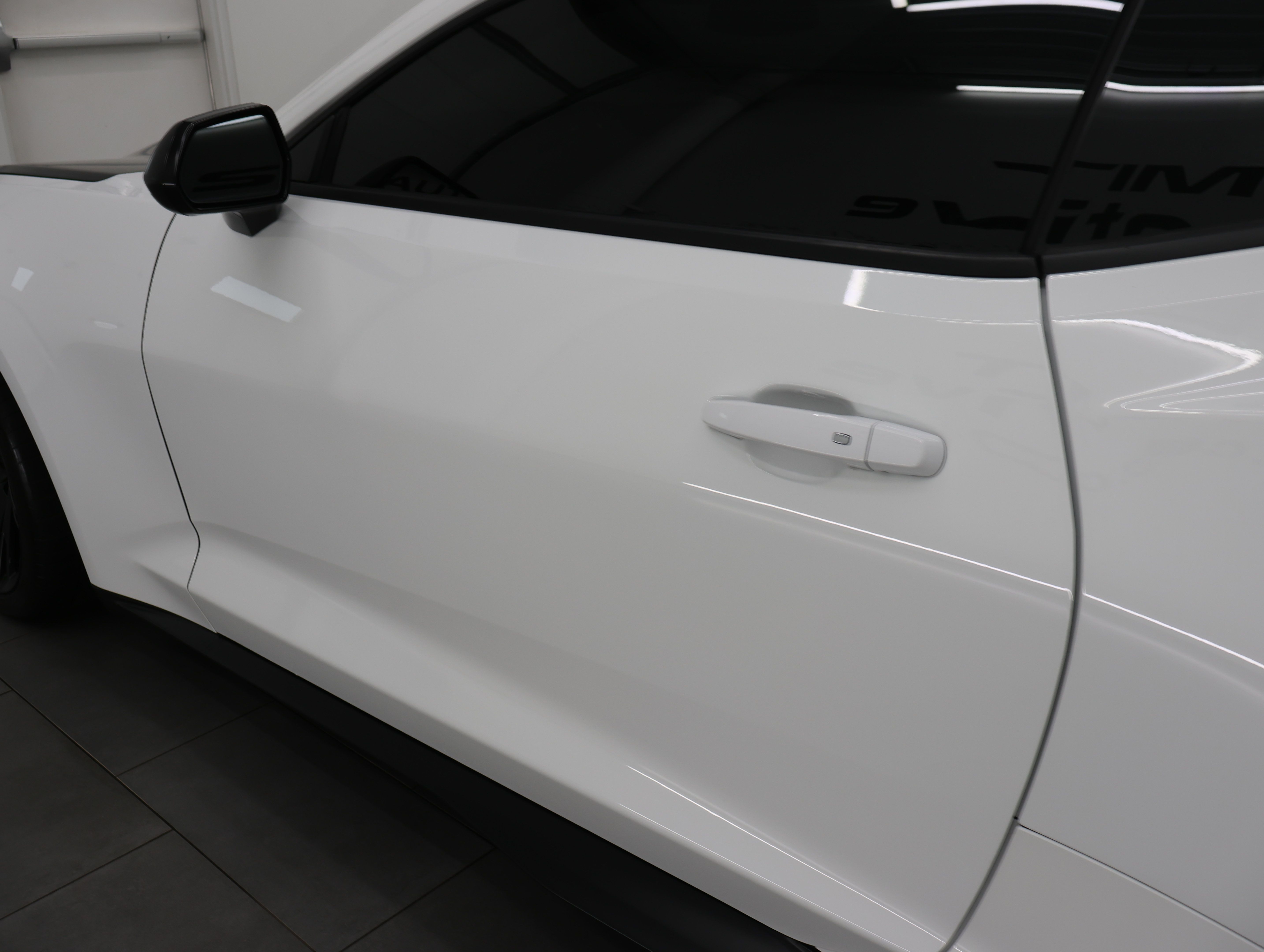 Used 2020 Chevrolet Camaro ZL1 RWD image 32