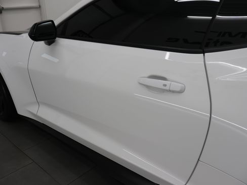 Used 2020 Chevrolet Camaro ZL1 RWD image 32