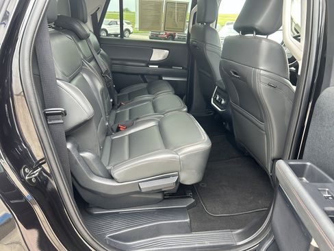 Used 2025 Ford Expedition Max Active AWD/4WD image 20