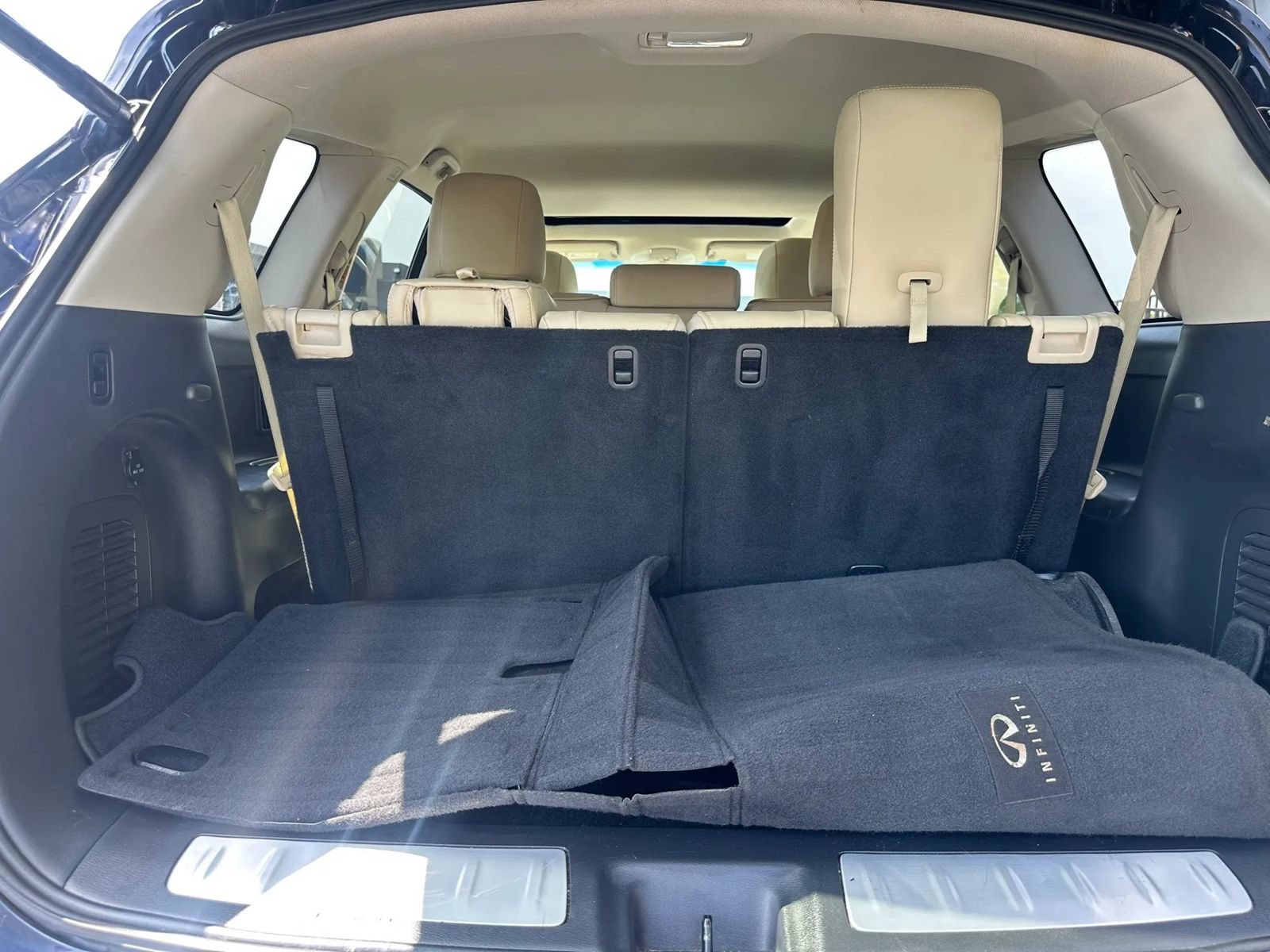 Used 2015 INFINITI QX60 Luxe w/ Premium Package AWD/4WD image 8