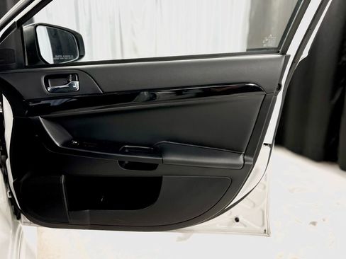 Used 2017 Mitsubishi Lancer ES image 36