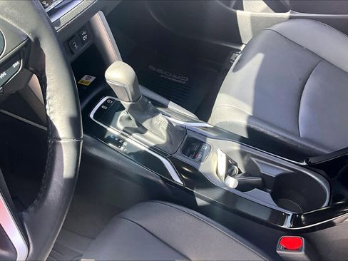 Used 2022 Toyota Corolla Cross XLE w/ Convenience Package image 17