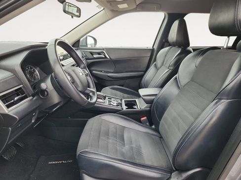 Used 2024 Mitsubishi Outlander Ralliart image 9