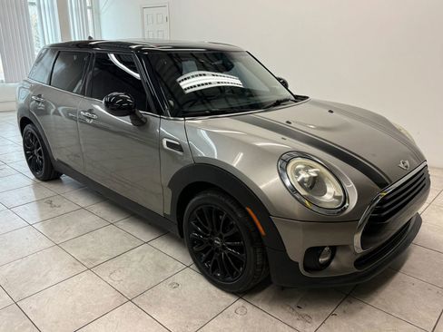 Used 2017 MINI Cooper Clubman image 1