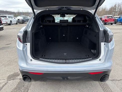 Used 2024 Alfa Romeo Stelvio Sprint image 4