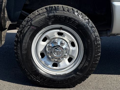 Used 2005 Dodge Ram 3500 Truck SLT w/ Quad Cab Big Horn Value Group image 9