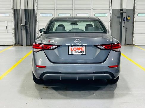 Used 2025 Nissan Sentra S FWD image 16