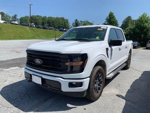 Used 2025 Ford F150 XLT w/ Equipment Group 301A Standard AWD/4WD image 4