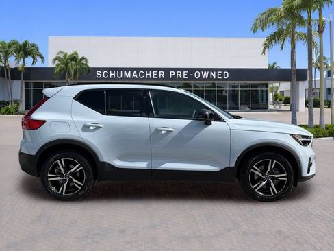 Certified 2024 Volvo XC40 B5 Core AWD/4WD image 8