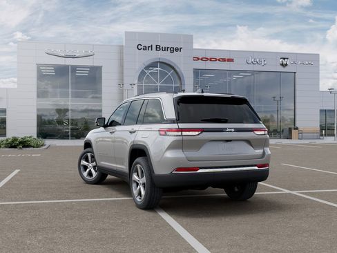 New 2026 Jeep Grand Cherokee Limited w/ Luxury Tech Group II image 3