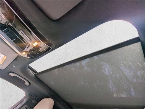 Certified 2025 Mercedes-Benz GLC 350e GLC 350e image 15