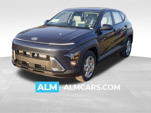 Used 2026 Hyundai Kona SE image 1
