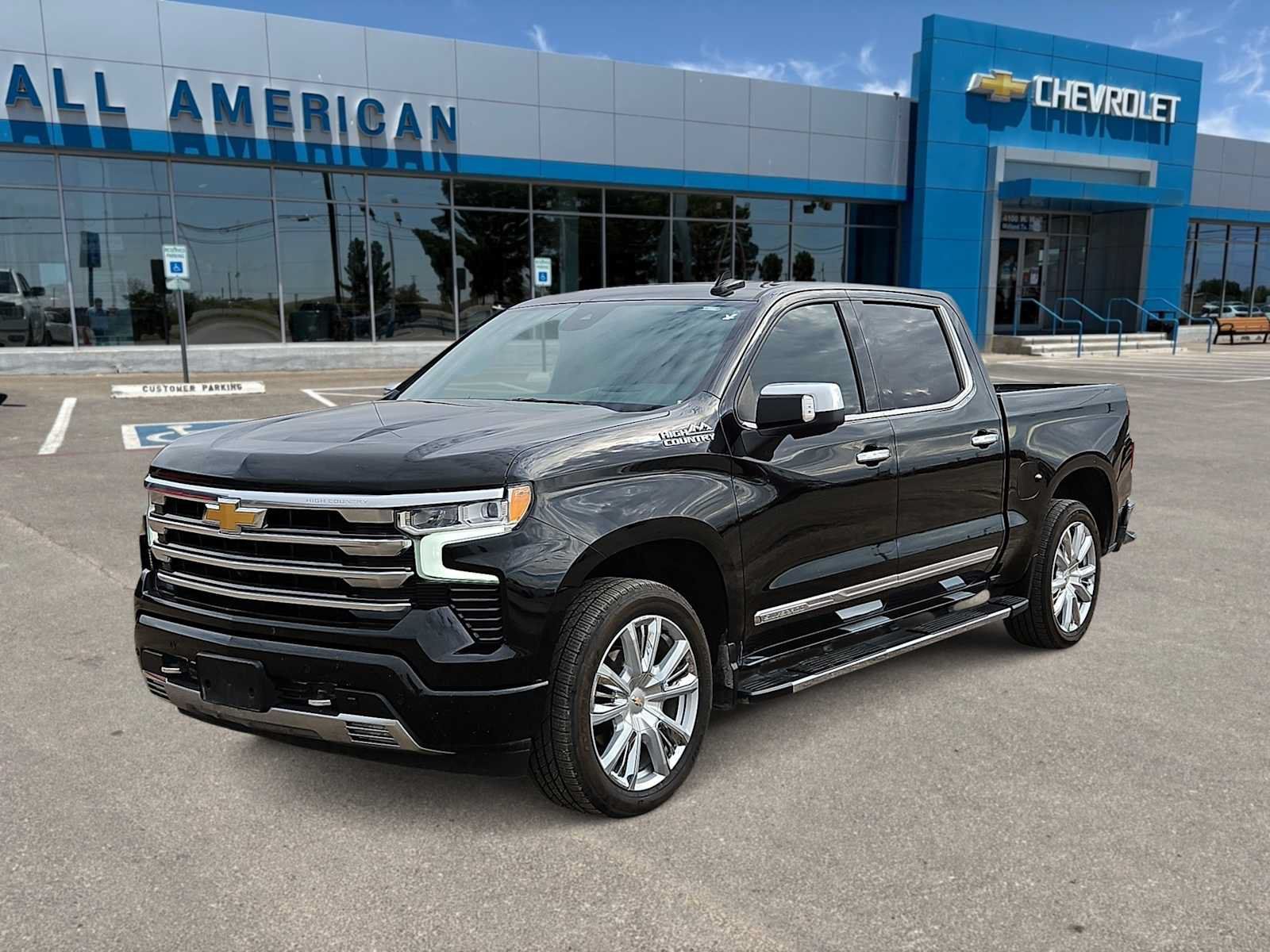 Used 2023 Chevrolet Silverado 1500 High Country w/ High Country Premium Package AWD/4WD image 1