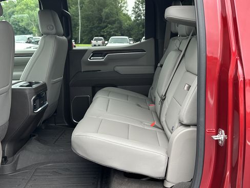 Used 2026 GMC Sierra 1500 SLT w/ SLT Premium Plus Package AWD/4WD image 15