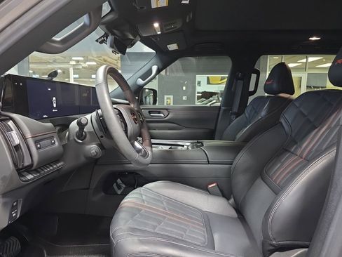 Certified 2025 Nissan Armada PRO-4X w/ Pro-4X Premium Package AWD/4WD image 20
