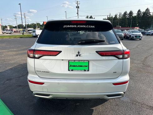 Used 2024 Mitsubishi Outlander SE AWD/4WD image 6
