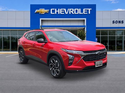 New 2026 Chevrolet Trax RS w/ Driver Confidence Package FWD image 3