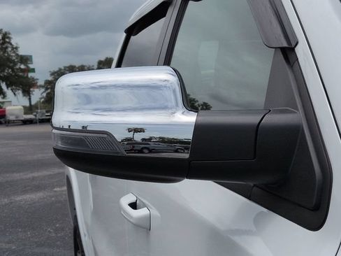 Used 2025 RAM 1500 Laramie AWD/4WD image 12