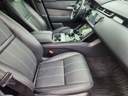 Used 2022 Land Rover Range Rover Velar S image 11
